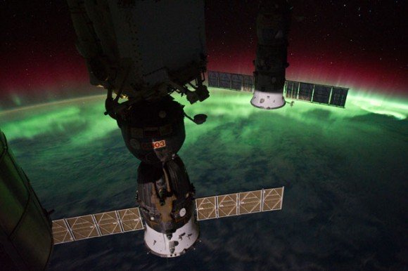 Cực quang nhìn từ ISS