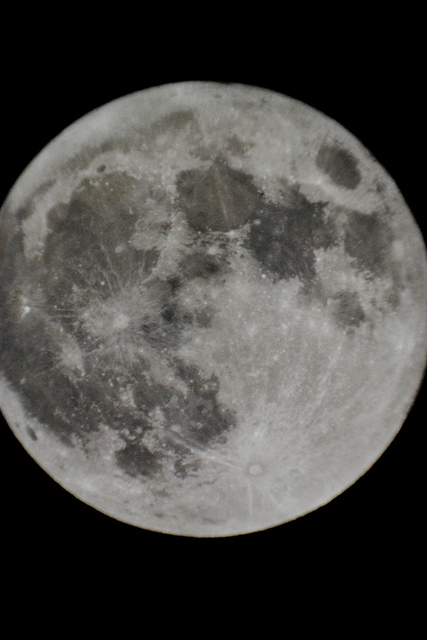 Siêu trăng nhìn từ Opelika, Alabama, Mĩ. Ảnh: Jacob Marchio.