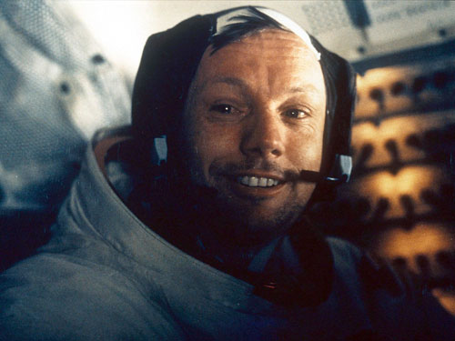 Neil Armstrong qua đời
