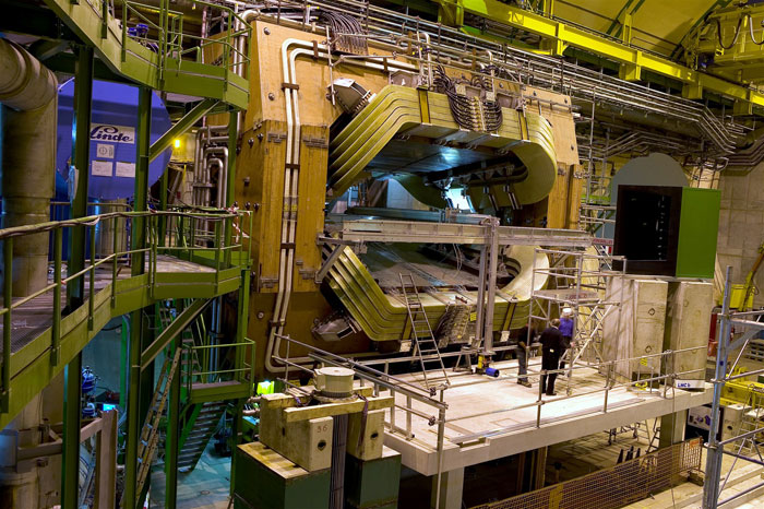 Thí nghiệm LHCb tại CERN