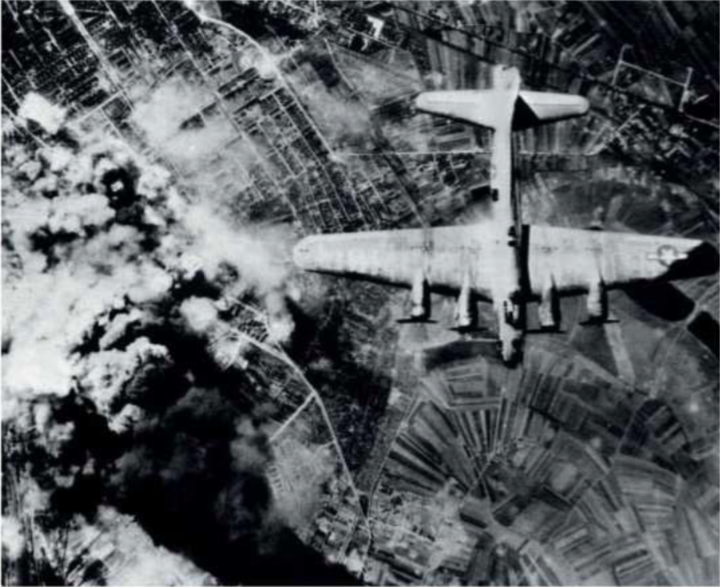 Bom ném thời Thế chiến thứ hai ảnh hưởng đến thượng tầng khí quyển