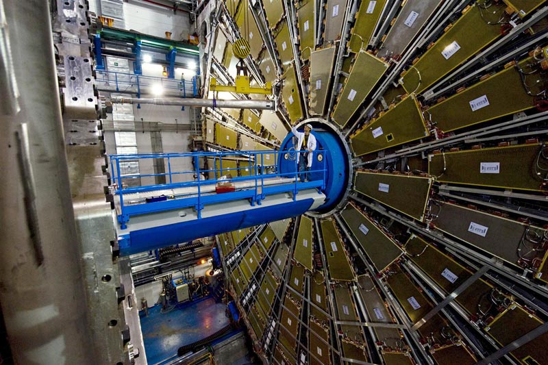 CERN đối mặt trước sự cắt giảm ngân sách 250 triệu bảng
