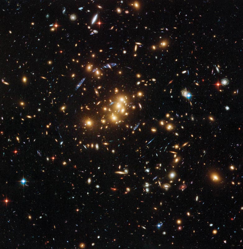 Những khám phá vĩ đại của kính thiên văn Hubble (3)